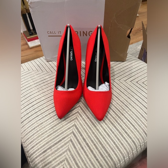 Call it Spring Red MicroFibre Texti Size 6 1/2 Women’s Heels. - Picture 4 of 5
